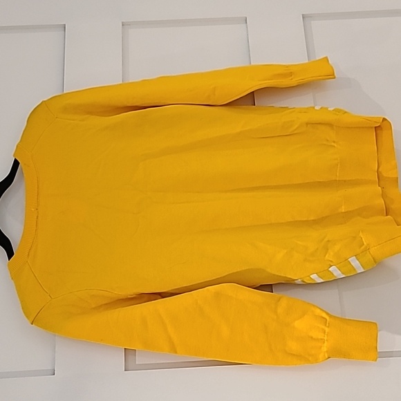 NWOT Very Soft Sweater - Picture 3 of 3